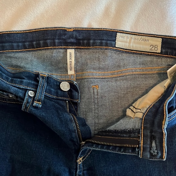 Pre-loved Designer Jeans:  Rag and Bone Jeans, Size 29
